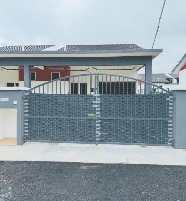 Si Rusa Haus | Homestay Inara