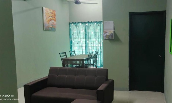 Kampung Tebing Rabak Wohnung | Homestay Lumut Perak