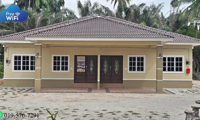 Simpang Ampat Semanggol Haus | Homestay selinsing