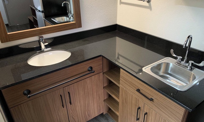 New London Hotel | HomeTowne Studios By Red Roof Mystic - New London