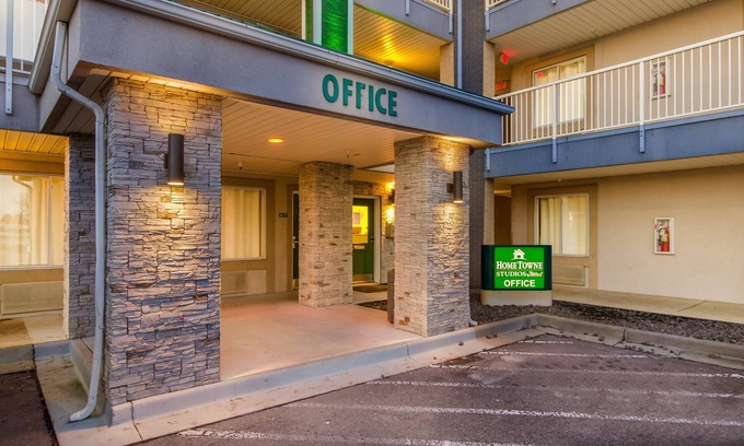 Aurora Hotel | HomeTowne Studios By Red Roof Denver - Airport/ Aurora