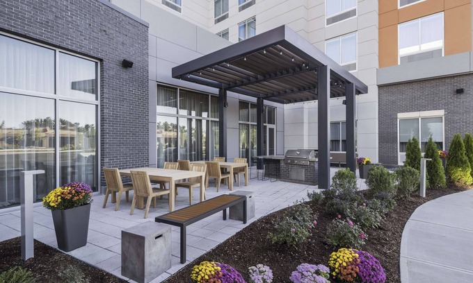 Woburn Hotel | Homewood Suites by Hilton Boston Woburn
