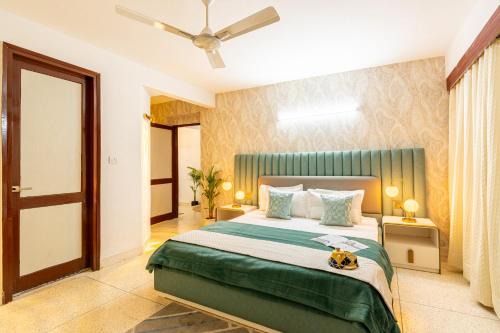 New Friends Colony Wohnung | Homlee-Excellency Large 4BHK-South Delhi- NFC