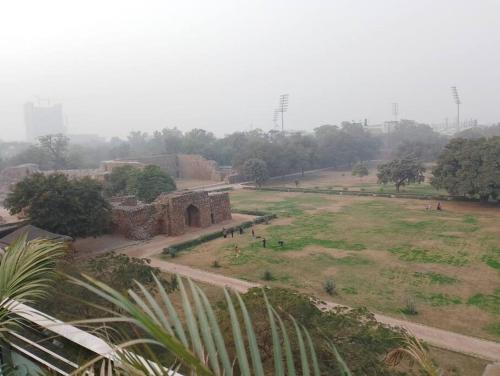 Delhi Wohnung | Homlee-Vintage Green 2BHK with Terrace & fort View