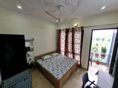 Bullawala Haus | HOmTEL-1Bedroom Home Stay by Pushpanjali QLH