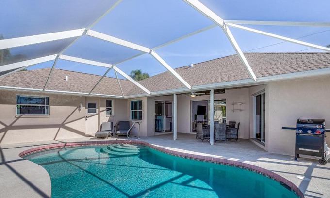 South Gulf Cove Haus | Hook, Line, and Sunsets