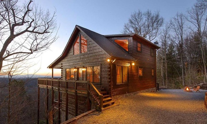 Morganton Kabine | Hoot Owl View by Escape to Blue Ridge
