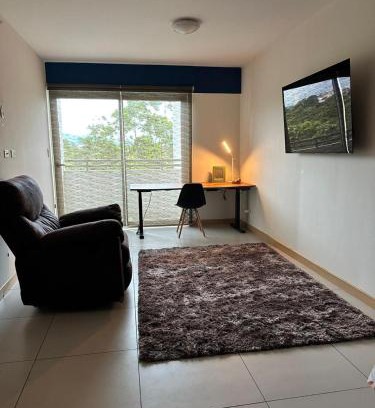 Heredia Wohnung | Hospedaje cómodo con oficina