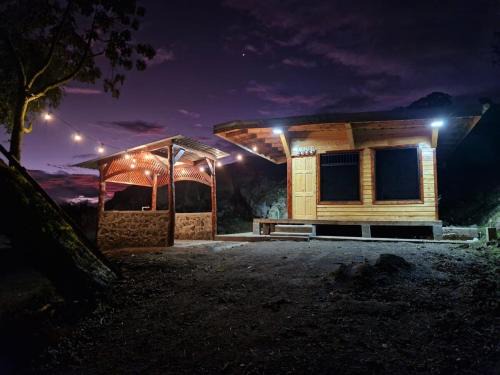 Pacuare Reserve Haus | Hospedaje Jac Cabaña de Campo