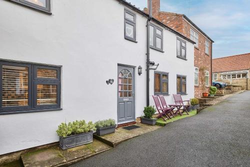 Kirkbymoorside Haus | Host & Stay - Anvil Cottage