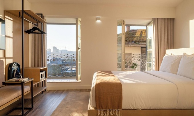 Santa Marinha Wohnung | Host Wise - 6 Flats Fervença Boutique Palace