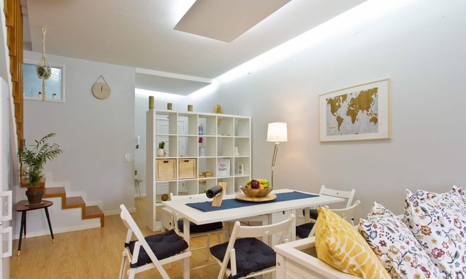Uniao de Freguesias do Centro Wohnung | Fresh Bright Duplex | Ace Location von Host Wise