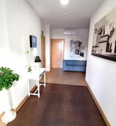 Casas Baratas Haus | Hostal Hernan Cortes