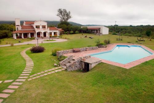 La Caldera Haus | Hosteria La Caldera