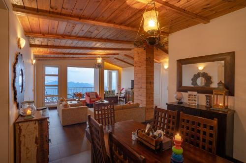 Shimla Wohnung | Hostie AJ's Retreat-3BHK Condo, Naldehra