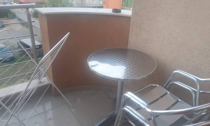 Nessebar Wohnung | Hotel apartment with a pool right across the street from the beach