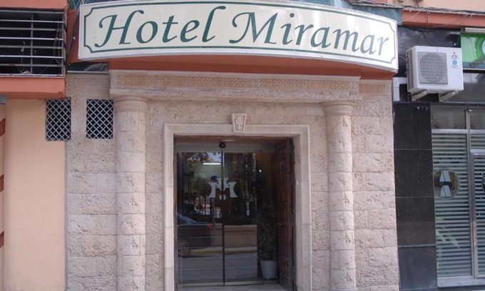 La Linea de la Concepcion Hotel | Hotel Miramar