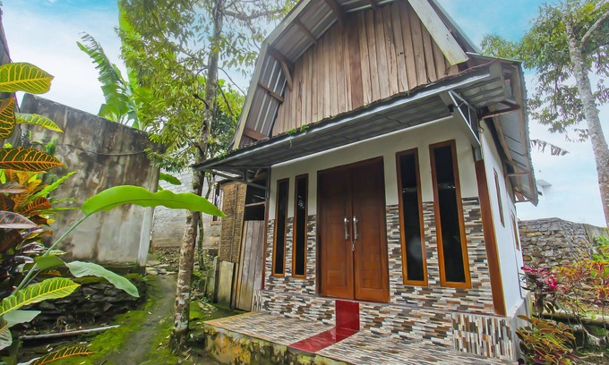 Kecamatan Janapria Hotel | SPOT ON 92462 Awenk Homestay Near SD Gunung Wakul