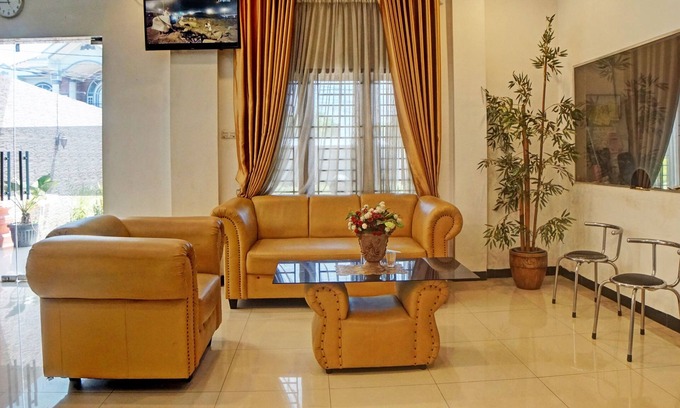 Medan Hotel | OYO 92638 Jr Residence Syariah