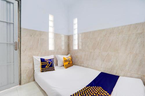 Gresik Hotel | Hotel O Karman's Sari Homestay Syariah