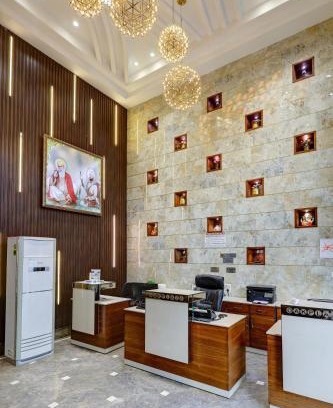 Paharganj Hotel | HOTEL OAK PLAZA - In-House Restaurant and Parking Near Connaught Place
