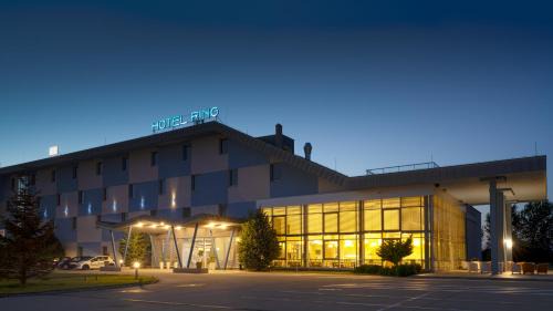 Orechova Poton Hotel | Hotel Ring