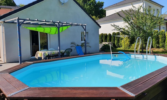 Montfaucon Haus | Haus 12 Personen mit Schwimmbad und Holzofen.
