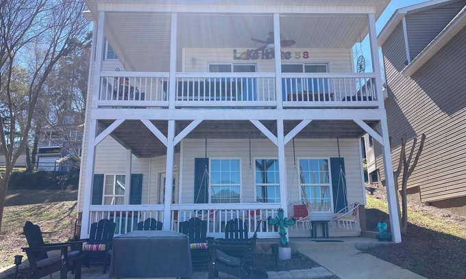 Leesburg Haus | House #58 Lake Life pet friendly