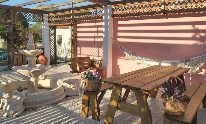 Magoito Haus | House, beautiful garden & playground near the beach