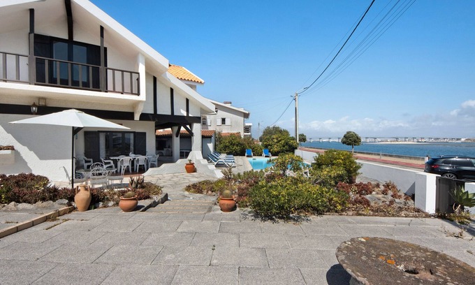 Barra Villa | Ferienhaus 'Casa Do Bico' mit Balkon, WLAN und Klimaanlage