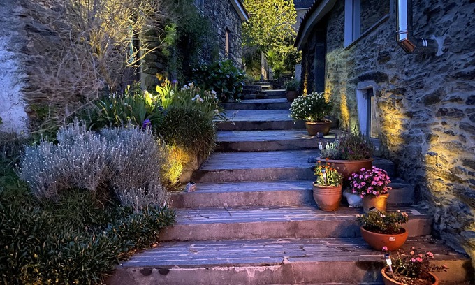 Peso da Regua Hütte | House Hidden in the Majestic Douro Valley