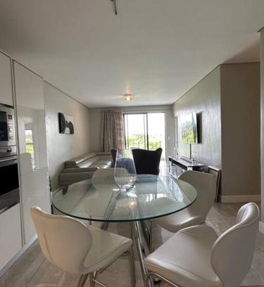 Kempton Park Wohnung | House of Grace with Backup power Next to OR Tambo