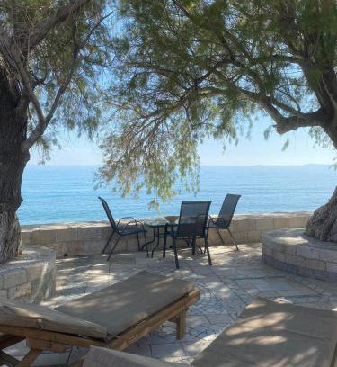 Marathokampos Haus | House On The Wave