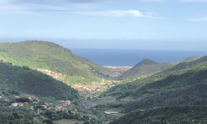 Magliolo Haus | House on two levels in Liguria -sea view (6-7 places)