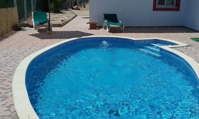 Fonte do Bispo Haus | grosses Haus für eine grosse Familie oder eine Gruppe Freunde), Swimmingpool (8x4). 10% diskontierend für weniger als 6 Leute