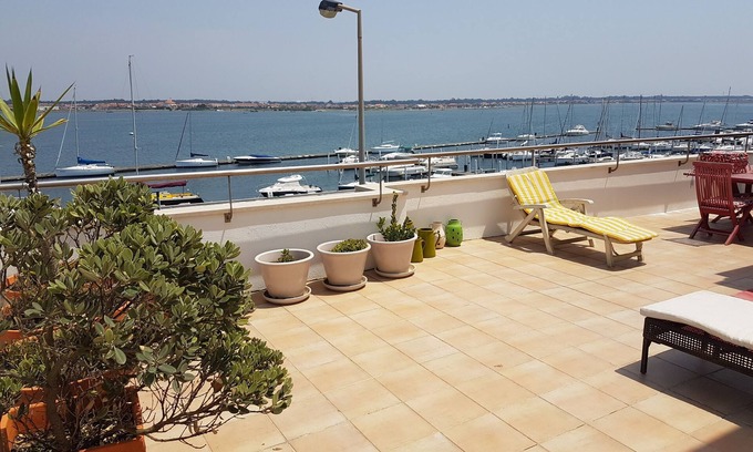 Barra Wohnung | 3-Zimmer-Maisonette-Wohnung mit Pool und Garage 100 Meter vom Strand entfernt