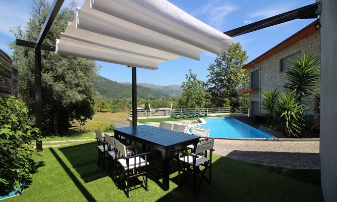Amares Haus | House with pool and barbecue near Gerês