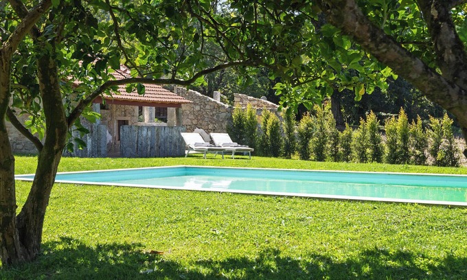 Ponte de Lima Hütte | House with pool in Quinta 3 km from Ponte de Lima. Newly refurbished!