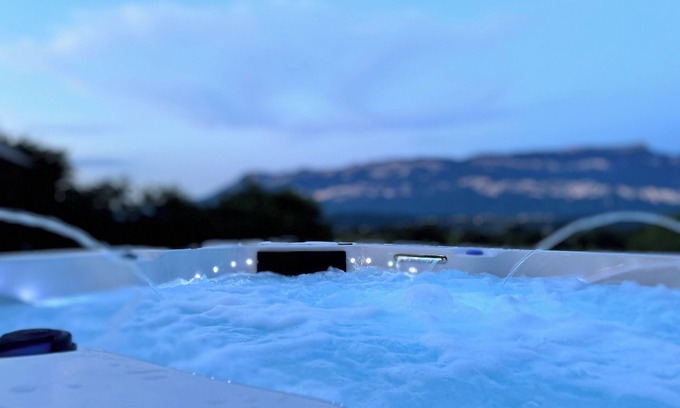 La Motte-Servolex Haus | House with spa, 6 minutes from Lac du Bourget