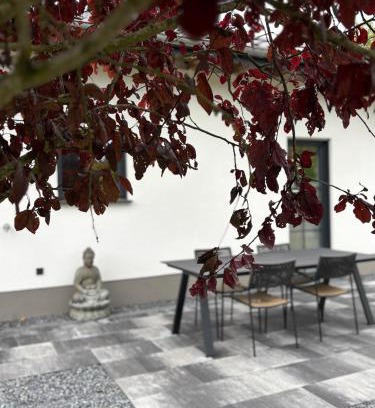 Lingerhahn Haus | HunsrückGlück Ferienhaus am Schinderhannes-Radweg