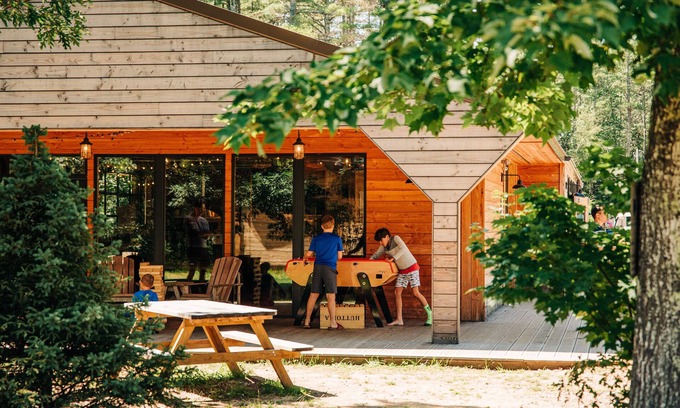 Sanford Kabine | Huttopia Southern Maine