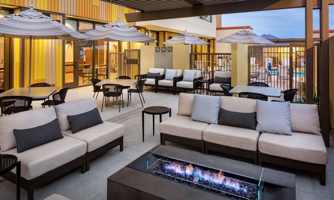 North Scottsdale Hotel | Hyatt House North Scottsdale