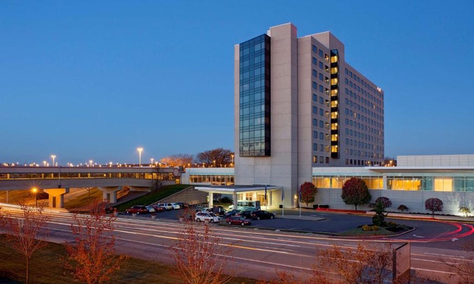 Joffre Hotel | Hyatt Regency Pittsburgh International Airport