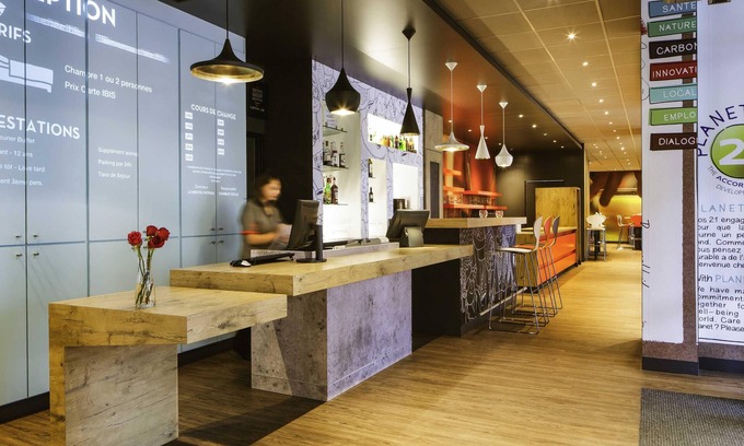 Saint-Louis Hotel | ibis Versailles Château