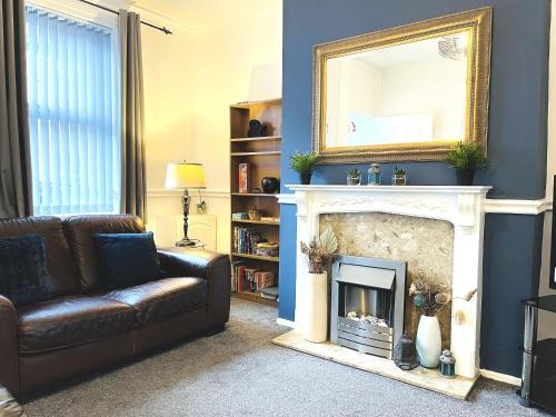 Widnes Haus | Ideal 2 bed pay-as-you-stay home in Widnes sleep 5