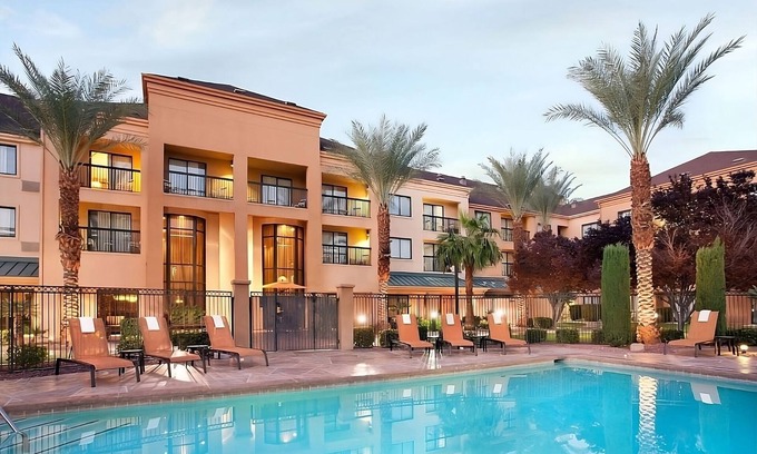 Las Vegas Hotel | Ideal Location! Outdoor Pool, Pet-Friendly Property, Parking!