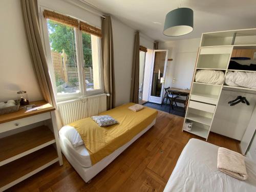 Saint-Cyr-l'Ecole Wohnung | ideally located next to castle park