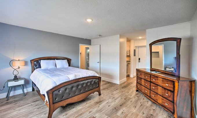 Gadsden Wohnung | Ideally Located Studio with Off-Street Parking!