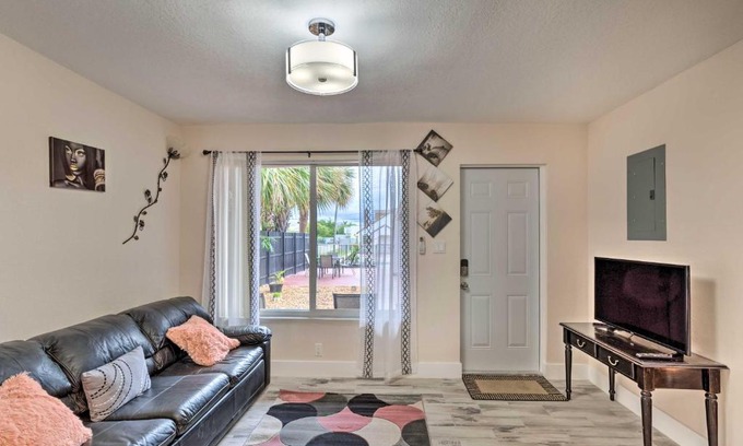 Riviera Beach Wohnung | Ideally Located West Palm Beach Apartment!