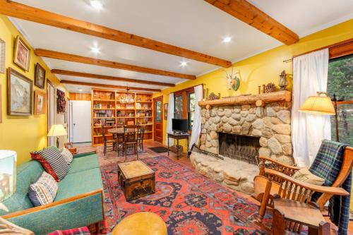 Idyllwild Haus | Idyllwild Glory Days